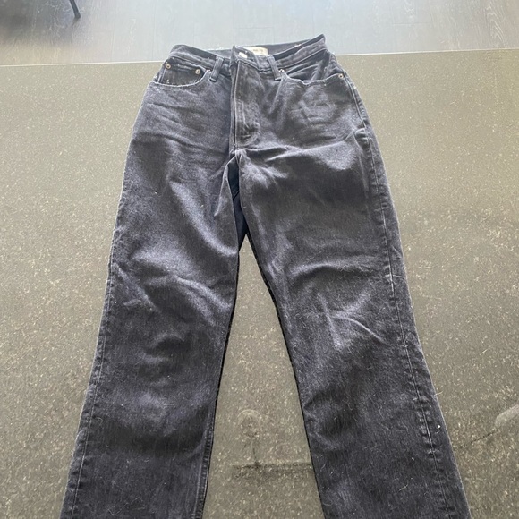 Abercrombie Curve Love 90s Ultra High Rise Straight Jeans - Picture 2 of 6